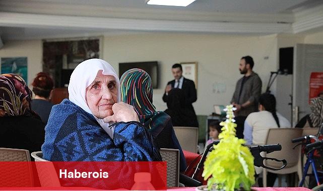 Anneler Günü'nde Huzurevi Sakinlerine Sürpriz Ziyaret