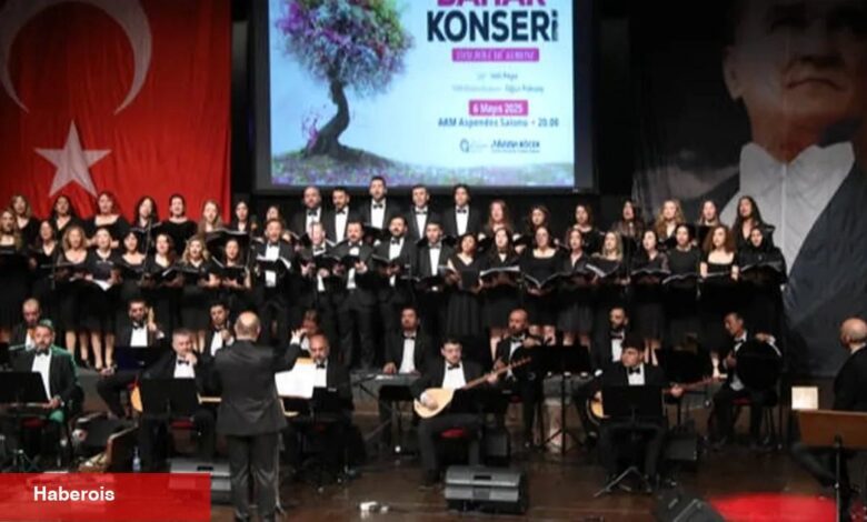 Antalya Büyükşehir THM korosundan bahar konseri - Haberois Antalya Büyükşehir THM korosundan bahar konseri
