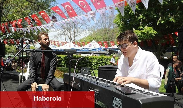 Aşık Veysel Manisiz Ömür Merkezi Kursiyerlerinden Harika Şov - Haberois Aşık Veysel Manisiz Ömür Merkezi Kursiyerlerinden Harika Şov