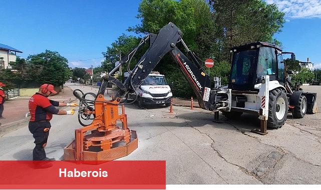 Baca ve ızgaralar asfalta sıfır hale getiriliyor - Haberois Baca ve ızgaralar asfalta sıfır hale getiriliyor