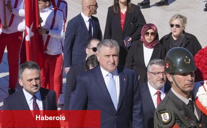 Bakan Bak: "Emanetiniz emin ellerdedir." - Haberois Bakan Bak: "Emanetiniz emin ellerdedir."