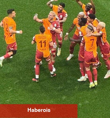Barış Alper'den selfie ve sarı kart!