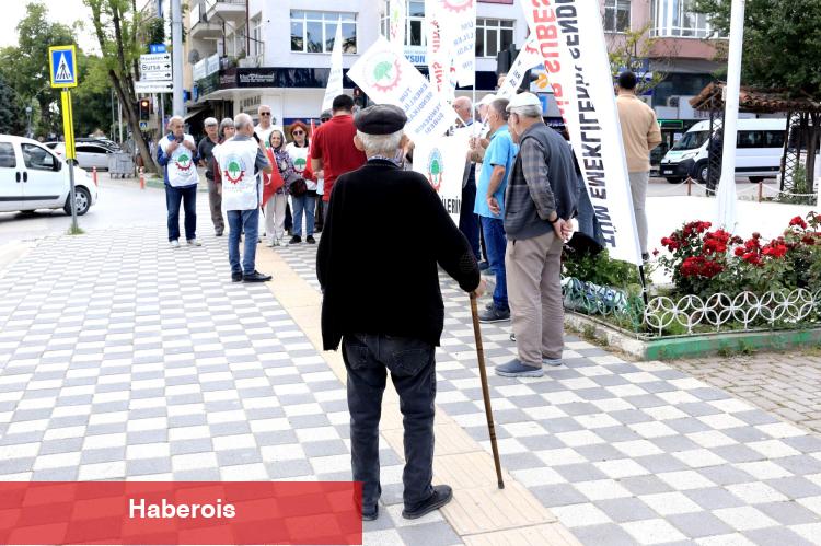 ‘Bayram ikramiyesi enflasyonun çok gerisinde kaldı’ - Haberois ‘Bayram ikramiyesi enflasyonun çok gerisinde kaldı’