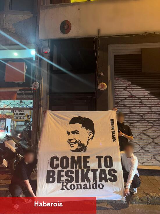 Beşiktaş taraftarından Cristiano Ronaldo pankartı!