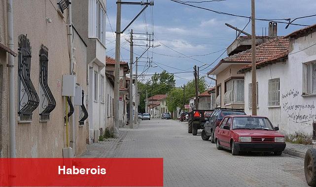 Burhaniye Belediyesi'nden kapsamlı yol seferberliği
