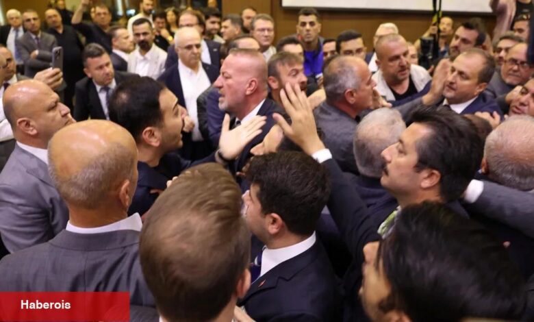 Bursa Büyükşehir Meclisi’nde gerginlik! Lider Bozbey'den atağa kınama! - Haberois Bursa Büyükşehir Meclisi’nde gerginlik! Lider Bozbey'den atağa kınama!