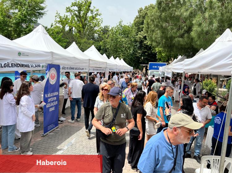 Bursa ‘Sağlık Sokağı’nda vatandaşa fiyatsız hizmet