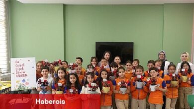 Büyükşehir'in "Yerli Tohum Ulusal Tarım" Projesi'nde "En Hoş Çiçek Benim Annem" Aktifliği