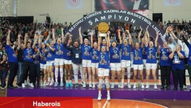 Çanakkale Belediyespor, Muhteşem Lig'e yükseldi - Haberois Çanakkale Belediyespor, Muhteşem Lig'e yükseldi