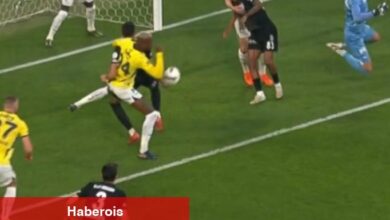 Fenerbahçe - Beşiktaş derbisinde penaltı kararı - Haberois Fenerbahçe - Beşiktaş derbisinde penaltı kararı
