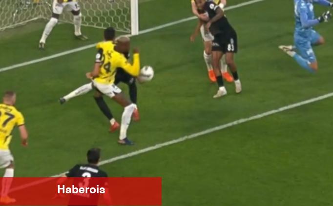 Fenerbahçe - Beşiktaş derbisinde penaltı kararı - Haberois Fenerbahçe - Beşiktaş derbisinde penaltı kararı