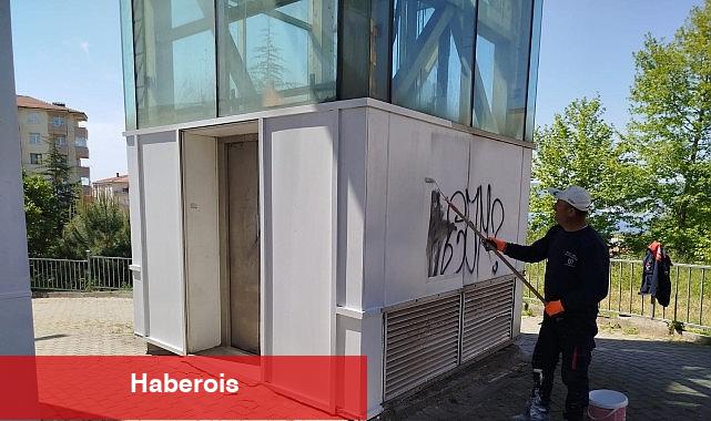 Gölcük'teki üst geçitler elden geçiriliyor Gölcük'teki üst geçitler elden geçiriliyor - Haberois Gölcük'teki üst geçitler elden geçiriliyor Gölcük'teki üst geçitler elden geçiriliyor
