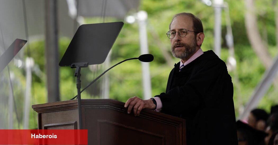 Harvard'ın başkanı Trump ile savaşıyor. Ayrıca onunla aynı fikirde.