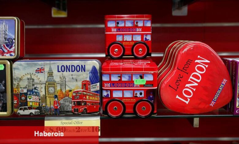 İngiltere’de tüketici harcamaları artıyor, isteğe bağlı alımlar öne çıkıyor: Barclays