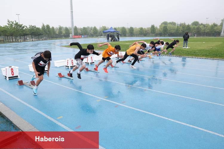 İstanbul'da 19 Mayıs coşkusu atletizm pistine taştı - Haberois İstanbul'da 19 Mayıs coşkusu atletizm pistine taştı