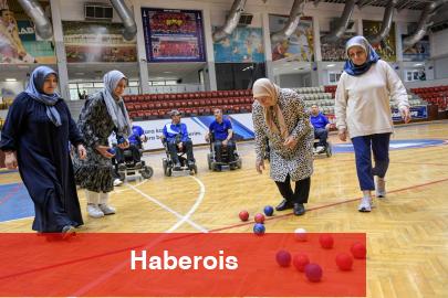 İzmir Boccia kadrosunun görünmez kahramanları... Fedakâr anneler çocukların en büyük destekçisi - Haberois İzmir Boccia kadrosunun görünmez kahramanları... Fedakâr anneler çocukların en büyük destekçisi