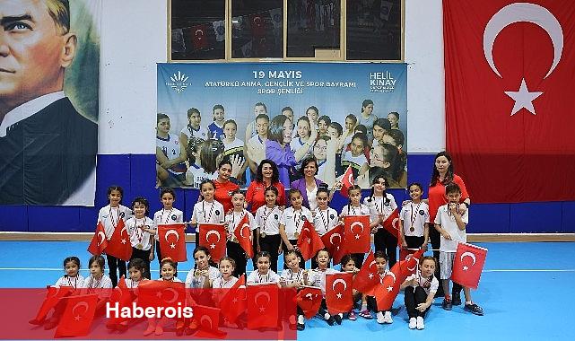 Karabağlar Belediyesi Spor Okulu Öğrencileri, 19 Mayıs Spor Şenliği'nde Buluştu
