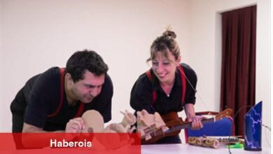 Kendini Arayan Zürafa yollarda