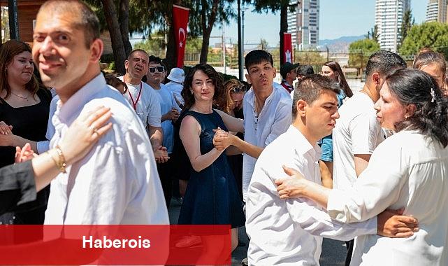 Konak'ta Engelliler Haftası'na manisiz kutlama - Haberois Konak'ta Engelliler Haftası'na manisiz kutlama