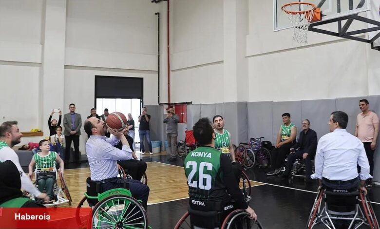 Konya'da tekerlekli sandalyede pota heyecanı - Haberois Konya'da tekerlekli sandalyede pota heyecanı