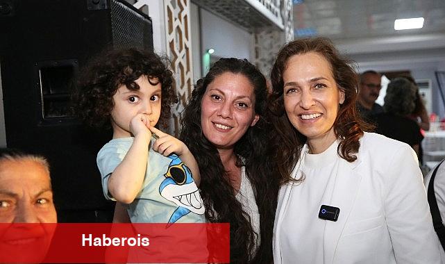Lider Ünsal, dönüşüm bekleyen Cumhuriyet Mahallesi'nde halkla buluştu: "Yalnız değilsiniz!" - Haberois Lider Ünsal, dönüşüm bekleyen Cumhuriyet Mahallesi'nde halkla buluştu: "Yalnız değilsiniz!"