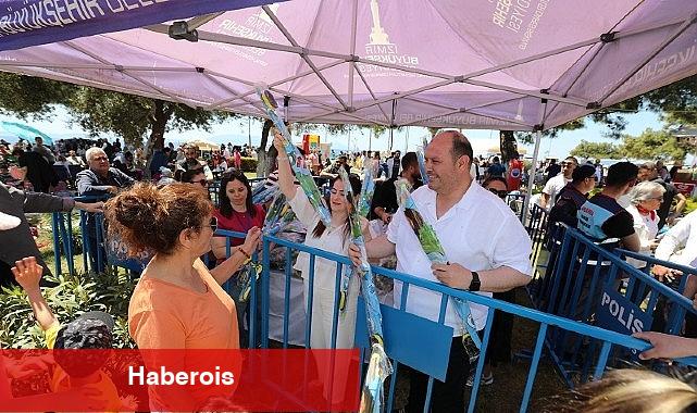 Menderes Uçurtma Şenliği Coşkuyla Gerçekleşti - Haberois Menderes Uçurtma Şenliği Coşkuyla Gerçekleşti