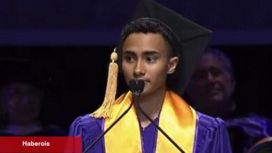 Mezuniyette Gazze savaşını kınadı. NYU diplomasını sakladı. - Haberois Mezuniyette Gazze savaşını kınadı. NYU diplomasını sakladı.