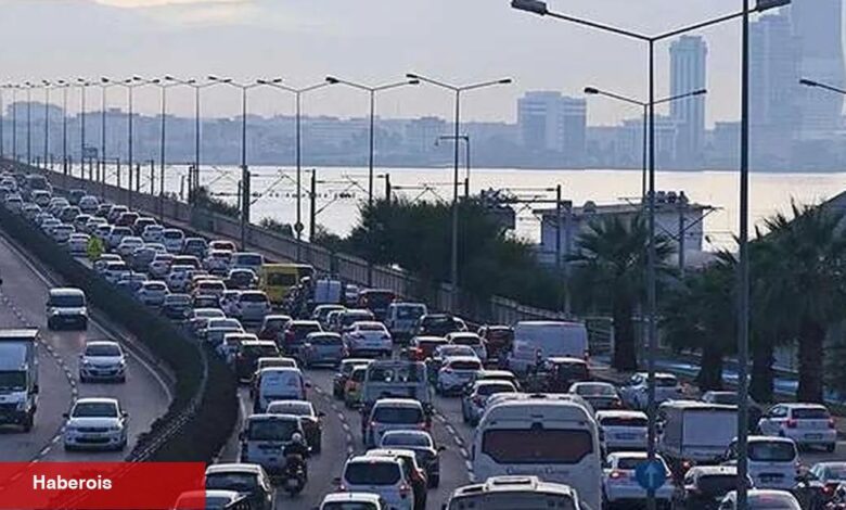 Nisan'da 191 bin 983 taşıt trafiğe katıldı... Toplam taşıt sayısı 32 milyona yaklaştı - Haberois Nisan'da 191 bin 983 taşıt trafiğe katıldı... Toplam taşıt sayısı 32 milyona yaklaştı