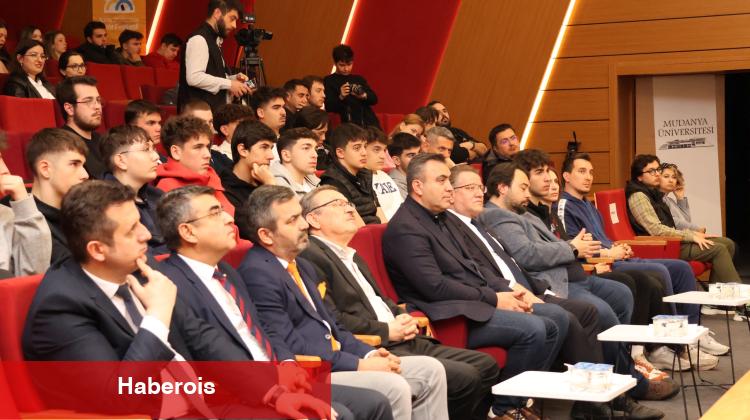 Orhun Ene spor söyleşı̇lerı̇'nde gençlerle buluştu