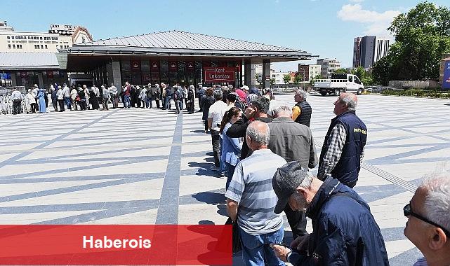 Osmangazi Belediyesi'nden fiyatsız fide dağıtımı