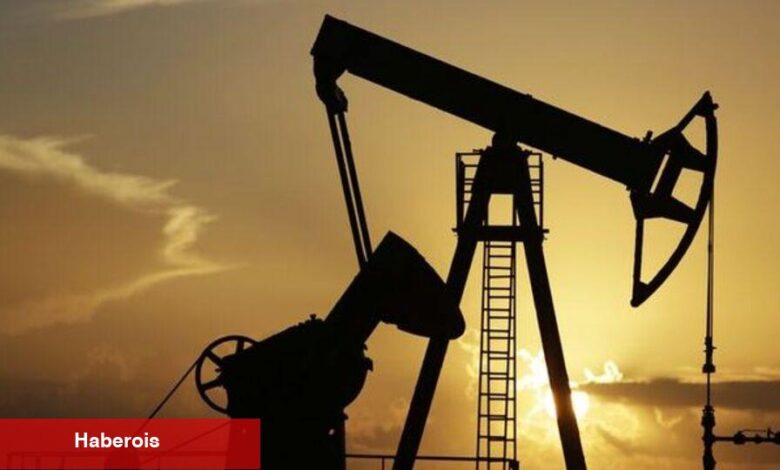 Petrol, arz fazlası kaygılarıyla düşüyor