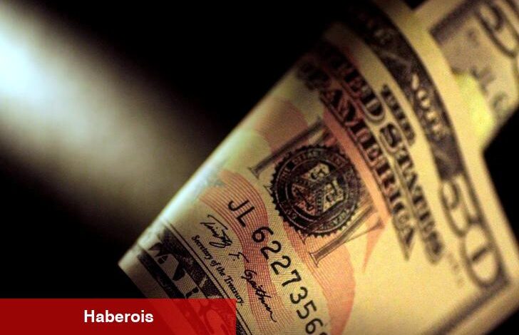 PİYASAYA BAKIŞ-Dolar, bir ayın en yüksek düzeyinden geriledi