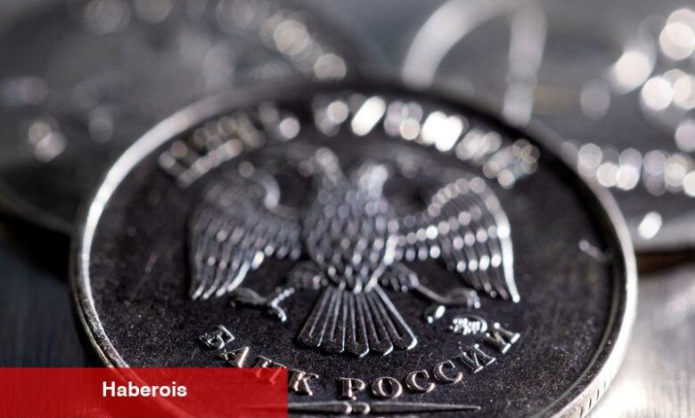 Rus rublesi, dolar karşısında 2 yılın zirvesine ulaştı - Haberois Rus rublesi, dolar karşısında 2 yılın zirvesine ulaştı