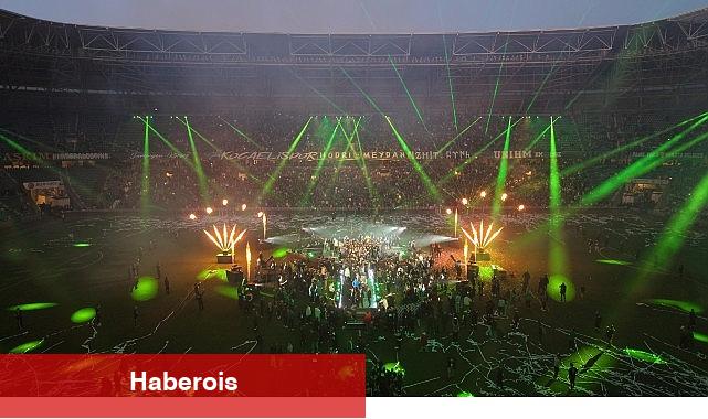 Şampiyon Kupası'nı kaldırdı! Büyükakın: En büyük hisse taraftarın - Haberois Şampiyon Kupası'nı kaldırdı! Büyükakın: En büyük hisse taraftarın