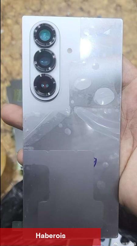Samsung Galaxy Fold 7 kanlı canlı görüntülendi - Haberois Samsung Galaxy Fold 7 kanlı canlı görüntülendi