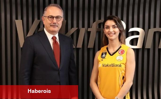 VakıfBank Bayan Voleybol Kadrosu, Irmak Kurtulan'ı takımına kattı