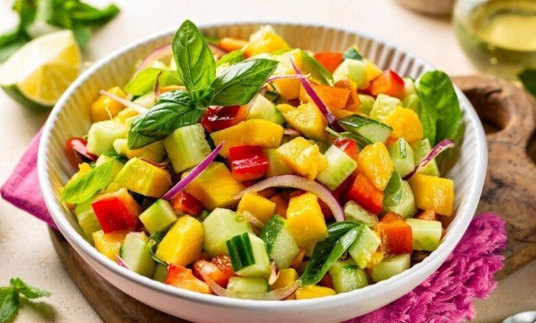 Yaza Özel Mango Salatası