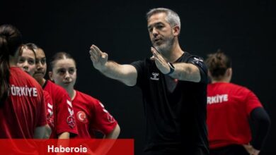 A Ulusal Bayan Hentbol Grubu Başantrenörü Montes, muvaffakiyet için vakit istedi