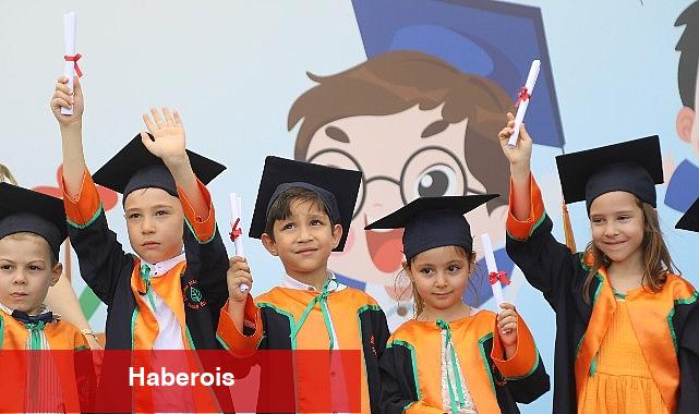 Ahlatlıbel'de Çankayalı Çocukların Mezuniyet Sevinci - Haberois Ahlatlıbel'de Çankayalı Çocukların Mezuniyet Sevinci