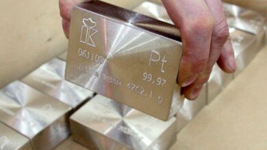 Altın fiyatları sabit, platin ABD-Çin ticaret görüşmeleri öncesi 4 yıllık tepeye ulaştı - Haberois Altın fiyatları sabit, platin ABD-Çin ticaret görüşmeleri öncesi 4 yıllık tepeye ulaştı