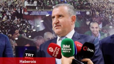 Bakanı Bak'tan Bursaspor Kulübü'ne ziyaret