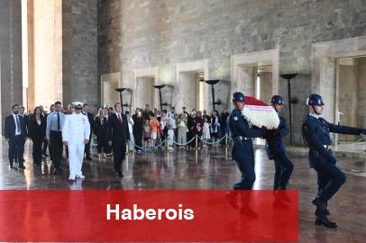 BALKANTÜRKSİAD idaresinden Anıtkabir ziyareti - Haberois BALKANTÜRKSİAD idaresinden Anıtkabir ziyareti