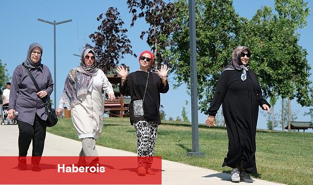 Bayanlar sağlıklı hayat için yürüdü - Haberois Bayanlar sağlıklı hayat için yürüdü