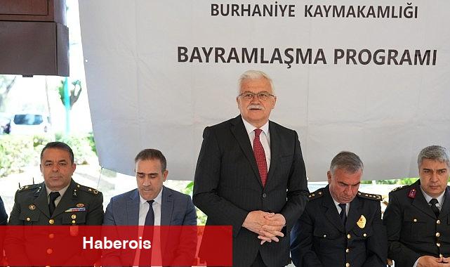 Burhaniye'de Bayramlaşma Merasimi Yapıldı - Haberois Burhaniye'de Bayramlaşma Merasimi Yapıldı