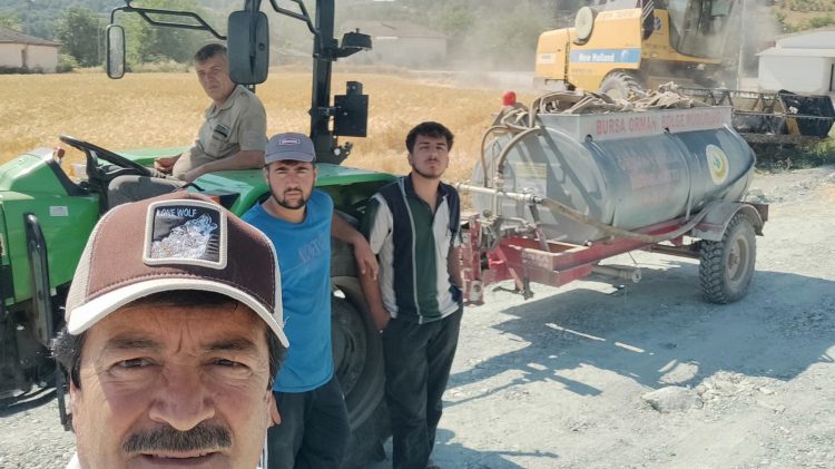 Bursa'da Yenişehirli çiftçilerden yangın seferberliği