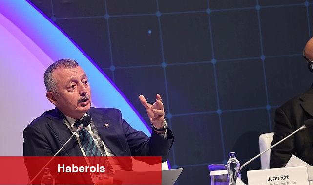 Büyükakın, Global Ulaştırma Koridorları Forumu'na katıldı; "Şehirleri biz yönetmezsek lojistik bizi yönetir" - Haberois Büyükakın, Global Ulaştırma Koridorları Forumu'na katıldı; "Şehirleri biz yönetmezsek lojistik bizi yönetir"