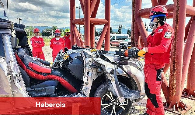 Büyükşehir İtfaiyesi'nden AKUT'a eğitim dayanağı - Haberois Büyükşehir İtfaiyesi'nden AKUT'a eğitim dayanağı