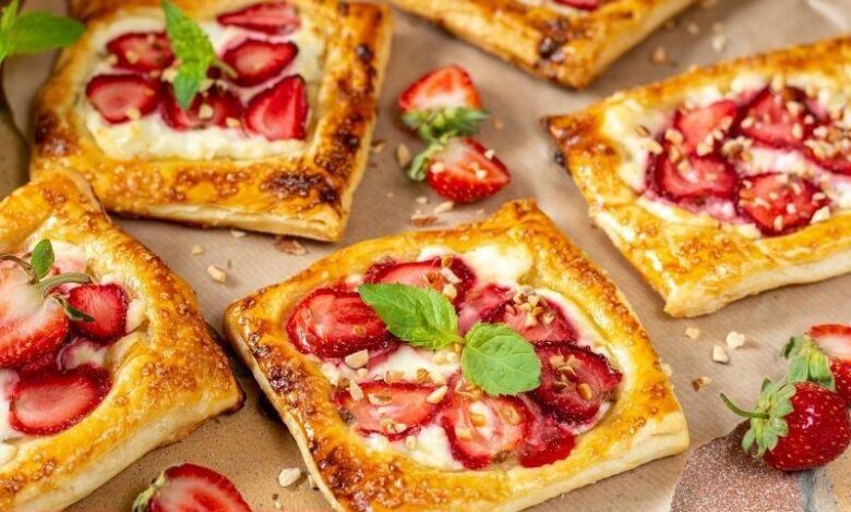 Çilekli Milföy Tatlısı