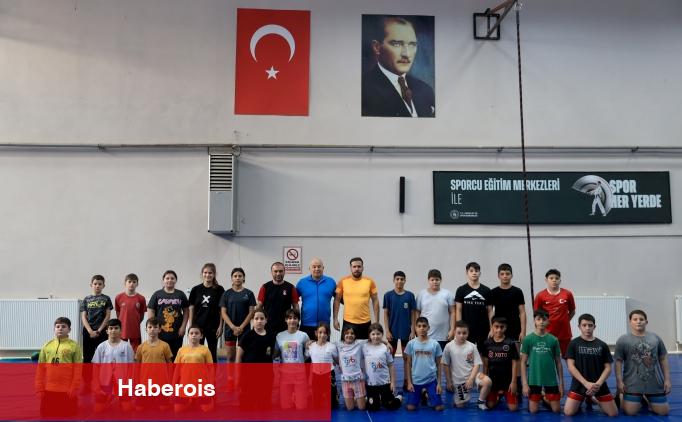 Edirne'de "minik güreşçiler" şampiyonların izinde yetişiyor - Haberois Edirne'de "minik güreşçiler" şampiyonların izinde yetişiyor