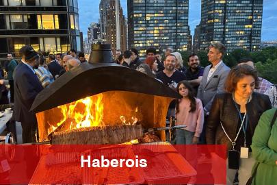 Erzurum’un Cağ Kebabı New York’ta tanıtıldı - Haberois Erzurum’un Cağ Kebabı New York’ta tanıtıldı
